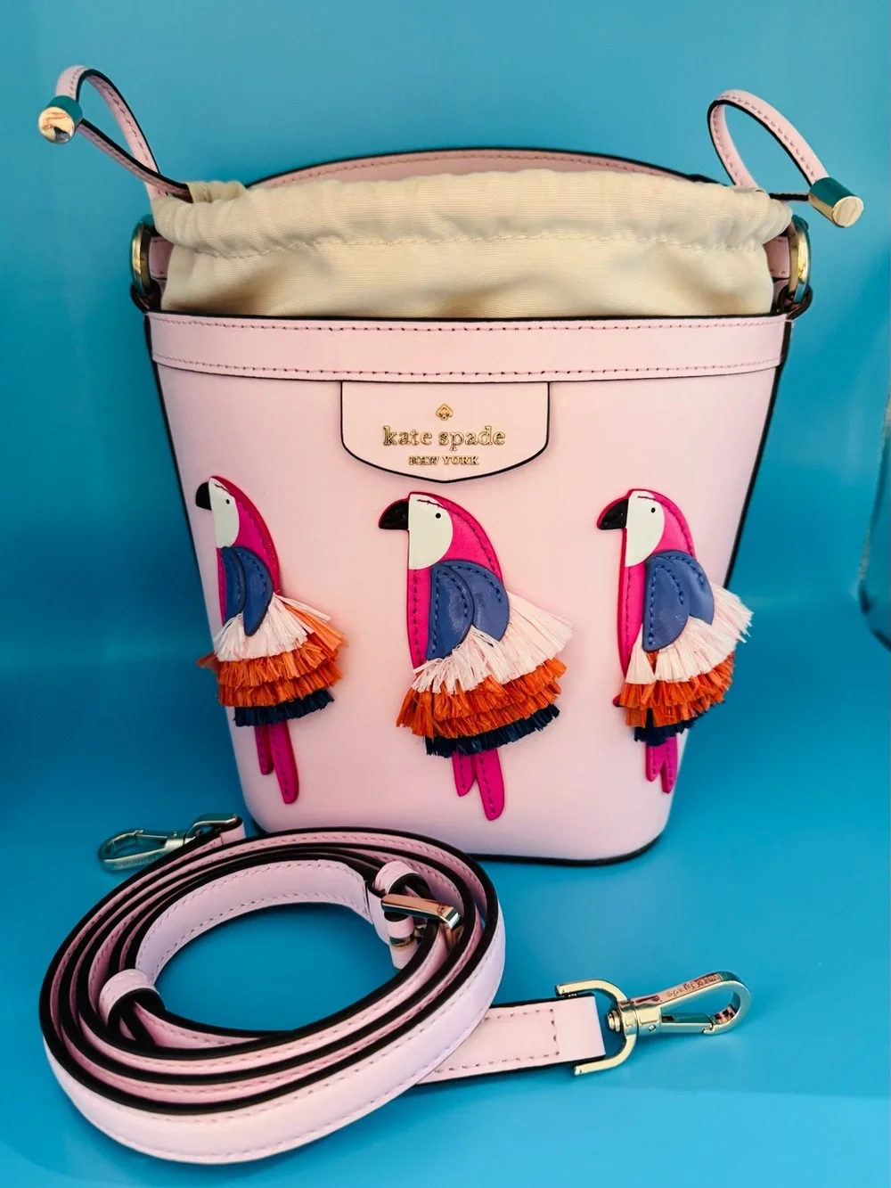 Kate Spade Flock Party Pippa Pink Parrot Bucket Bag Crossbody EUC Rare